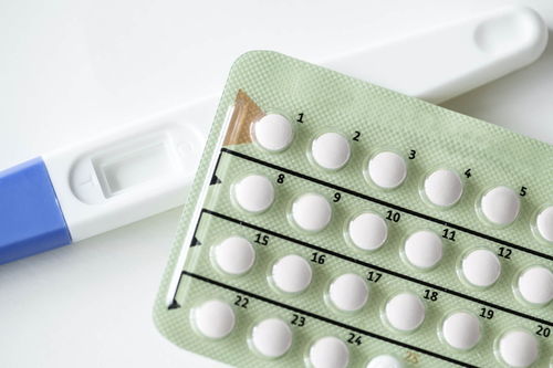 常规避孕药会造成多囊吗,吃避孕药会引起多囊性卵巢吗？